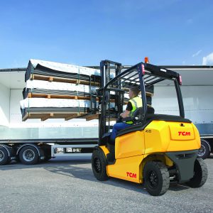 4 Wheel, Pneumatic Tyre 4.0 – 5.5 ton - Image 2