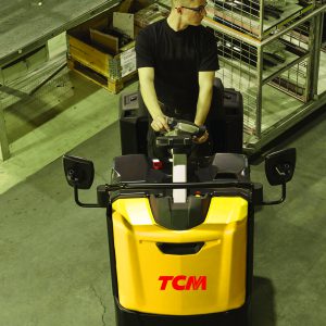 Tow Tractor (3.0~5.0T) - Image 2